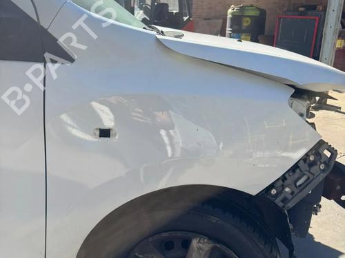 Used Right front fenders Right front fenders 39504118 39504118