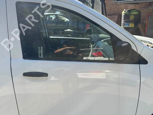 Used Right front door Right front door 39504113 39504113