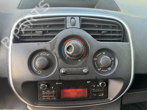 Used Climate control Climate control 39504138 39504138