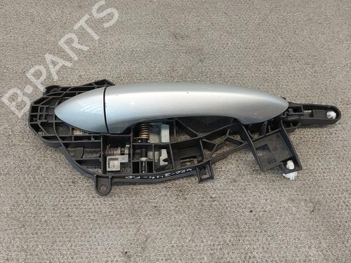 Used Front right exterior door handle Front right exterior door handle 39504169 39504169