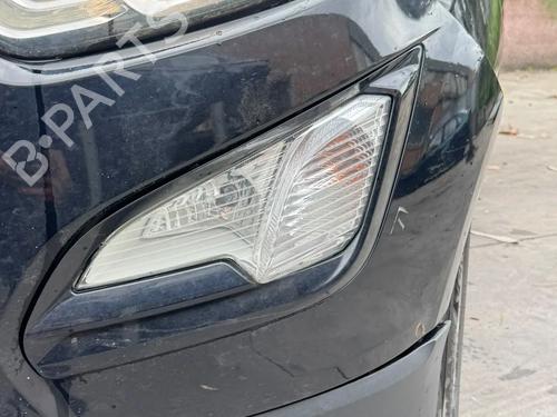 Used Left front fog light Left front fog light 39558507 39558507