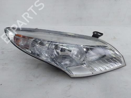 Used Right headlight Right headlight RENAULT MEGANE III Grandtour (KZ0/1) 1.5 dCi (KZ09, KZ0D, KZ1G, KZ29, KZ14, KZ1W, KZ10, KZ1F,... (110 hp) 39566544 39566544
