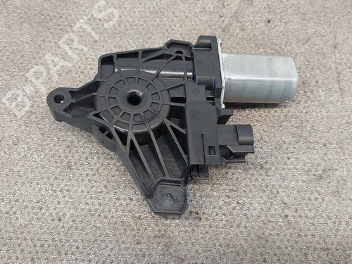 left-rear-window-motor-fiat-500x-334_-2014-39593656 main image