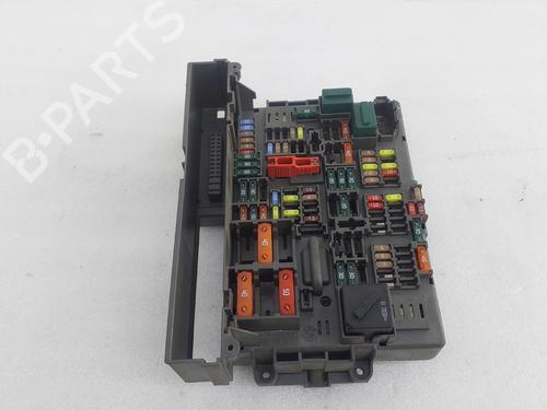 Used Fuse box Fuse box BMW 1 (E87) 118 i (143 hp) 39674602 39674602