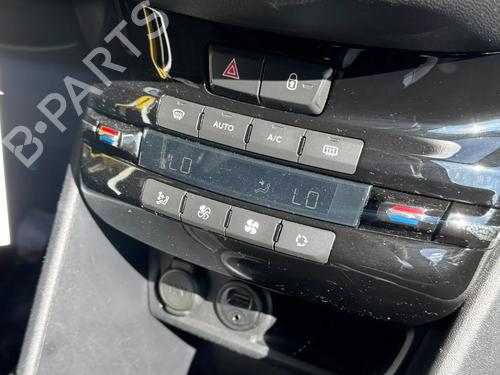 AC-Styringsenhed/Manøvreenhed AC-Styringsenhed/Manøvreenhed PEUGEOT 208 I (CA_, CC_) 1.2 VTI 82 (82 hp) 39686216 39686216