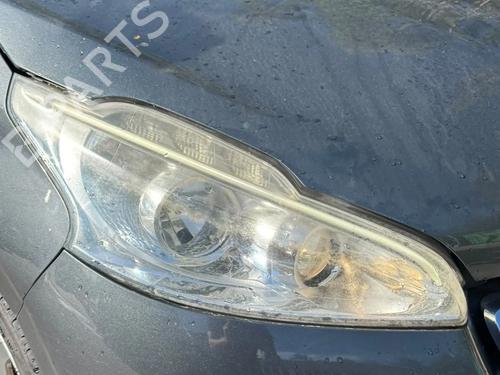 Used Right headlight Right headlight PEUGEOT 208 I (CA_, CC_) 1.2 VTI 82 (82 hp) 39686206 39686206