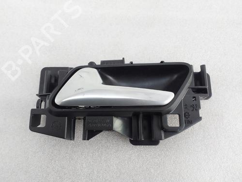 Used Rear left interior door handle Rear left interior door handle PEUGEOT 3008 II SUV (MC_, MR_, MJ_, M4_) 1.2 THP/ PureTech 130 (MRHNSM, MRHNSU, MRHNSJ, MRHNYW,... (131 hp) 39715221 39715221
