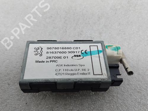 Used Electronic module Electronic module PEUGEOT 3008 II SUV (MC_, MR_, MJ_, M4_) 1.2 THP/ PureTech 130 (MRHNSM, MRHNSU, MRHNSJ, MRHNYW,... (131 hp) 39724139 39724139