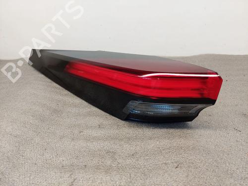 left-taillight-toyota-c-hr-_x2_-_h2_-2023-33981667 main image