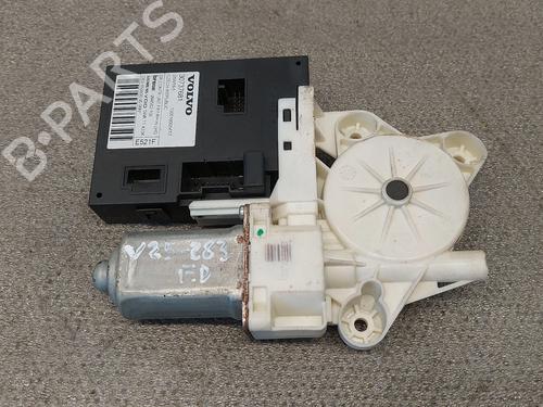 Rudehejsemotor forskærm højre Rudehejsemotor forskærm højre VOLVO V50 (545) 1.6 D (110 hp) 39917777 39917777