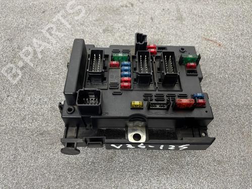 Used Fuse box Fuse box PEUGEOT 307 (3A/C) 1.4 (75 hp) 39959696 39959696