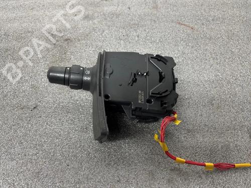 Used Steering column stalk Steering column stalk RENAULT CLIO III (BR0/1, CR0/1) 1.2 16V (BR02, BR0J, BR11, CR02, CR0J, CR11) (75 hp) 40019897 40019897
