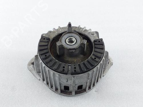 Used Engine mount Engine mount MERCEDES-BENZ E-CLASS T-Model (S212) E 250 CDI / BlueTEC (212.203, 212.204) (204 hp) 40037996 40037996