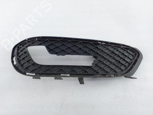 Used Grille Grille MERCEDES-BENZ E-CLASS T-Model (S212) E 250 CDI / BlueTEC (212.203, 212.204) (204 hp) 40038028 40038028