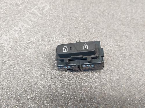 Used Switch Switch VOLVO V60 I (155) D6 Hybrid AWD (280 hp) 40089898 40089898