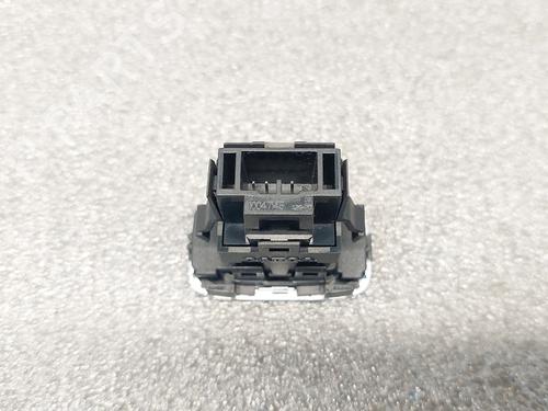 Switch VOLVO V60 I (155) D6 Hybrid AWD | BP40089907I30 - Image 3