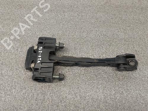 Used Hinge/Door check strap Hinge/Door check strap VOLVO V60 I (155) D6 Hybrid AWD (280 hp) 40089913 40089913