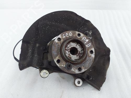 Used Right front steering knuckle Right front steering knuckle BMW 5 Touring (E61) 525 d (197 hp) 40121877 40121877