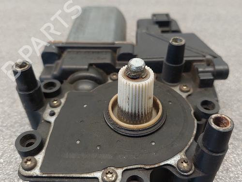 Left front window motor AUDI A4 B5 (8D2) 1.9 TDI | BP40152484E21 - Image 5