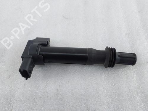 Used Ignition coil Ignition coil PEUGEOT 3008 II SUV (MC_, MR_, MJ_, M4_) 1.2 THP/ PureTech 130 (MRHNSM, MRHNSU, MRHNSJ, MRHNYW,... (131 hp) 40152498 40152498