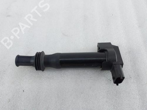 Used Ignition coil Ignition coil PEUGEOT 3008 II SUV (MC_, MR_, MJ_, M4_) 1.2 THP/ PureTech 130 (MRHNSM, MRHNSU, MRHNSJ, MRHNYW,... (131 hp) 40152500 40152500