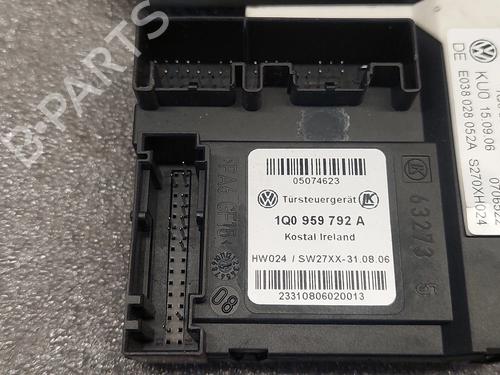 Right front window motor VW EOS (1F7, 1F8) 2.0 FSI | BP40238802E20  - Image 5