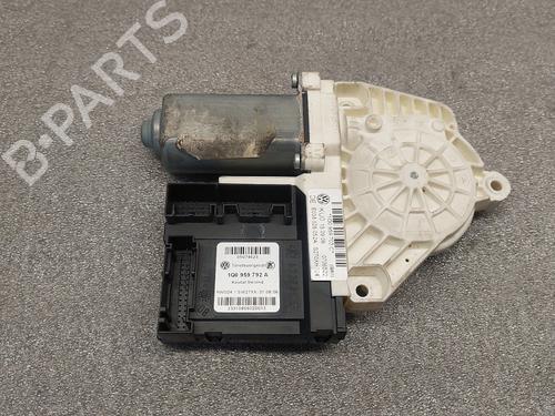 Used Right front window motor Right front window motor VW EOS (1F7, 1F8) 2.0 FSI (150 hp) 40238802 40238802