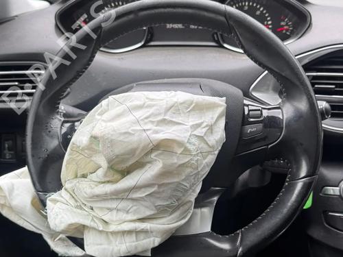 Used Steering wheel Steering wheel PEUGEOT 308 SW II (LC_, LJ_, LR_, LX_, L4_) 1.6 BlueHDi 120 (120 hp) 40464151 40464151
