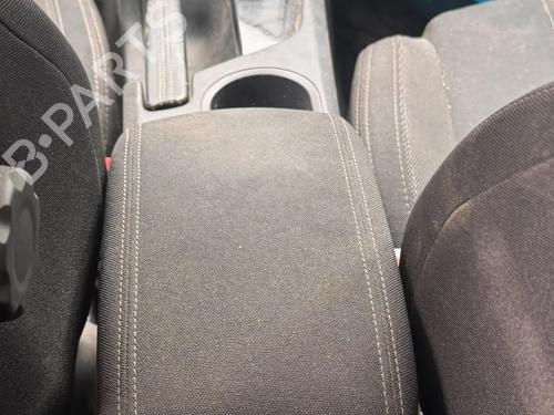 Used Middle console Middle console PEUGEOT 308 SW II (LC_, LJ_, LR_, LX_, L4_) 1.6 BlueHDi 120 (120 hp) 40464147 40464147