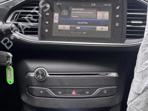 Used Radio Radio PEUGEOT 308 SW II (LC_, LJ_, LR_, LX_, L4_) 1.6 BlueHDi 120 (120 hp) 40464144 40464144