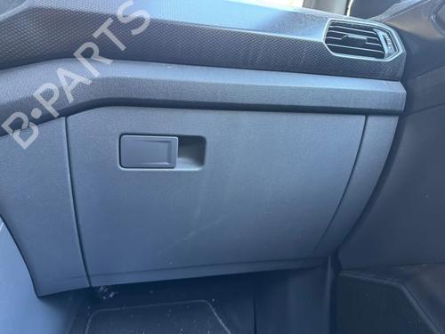 glove-box-vw-t-cross-c11-d31-2018-40464196 main image