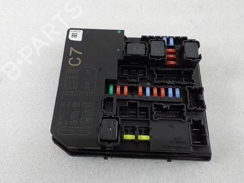 Used Fuse box Fuse box NISSAN JUKE (F15) 1.5 dCi (110 hp) 40510637 40510637