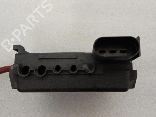 Fuse box SEAT LEON (1M1) 1.9 TDI | BP40510682E1 - Image 3