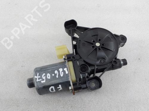 Used Right front window motor Right front window motor VW GOLF VII (5G1, BQ1, BE1, BE2) 1.6 TDI (105 hp) 40545229 40545229