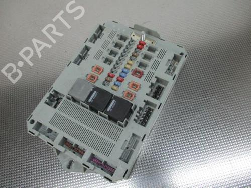 Fuse box JAGUAR XF I (X250) 2.7 D | BP16600725E1