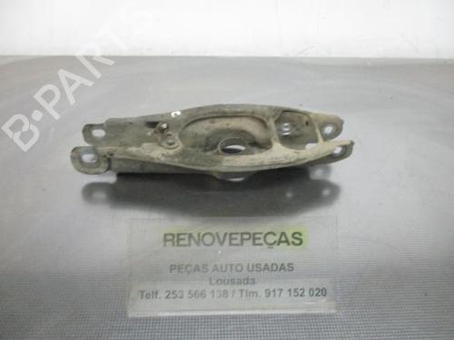 Venstre bagtil bærearm BMW 1 (E87) 118 d (143 hp) 17965692