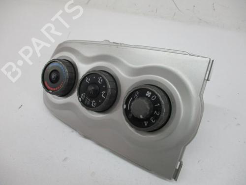 Climate control TOYOTA YARIS (_P9_) 1.3 VVT-i (NCP90_, NCP90R) | BP16608335I5 