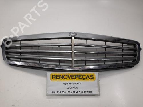 Used Grille MERCEDES-BENZ C-CLASS (W204) C 200 CDI (204.001) (136 hp) 16612689