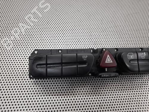 Commutateur MERCEDES-BENZ C-CLASS (W203) C 220 CDI (203.006, 203.008) | BP16614335I30