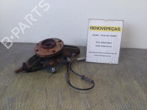 Used Right front steering knuckle PEUGEOT 5008 (0U_, 0E_) [2009-2017]  16628119