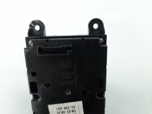 Switch BMW 5 (E60) 525 d | BP16630310I30