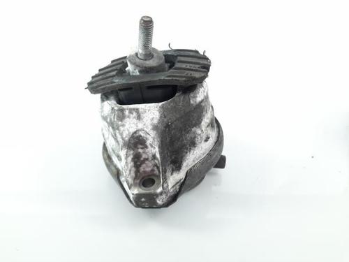 Used Engine mount BMW 5 (E60) 525 d (177 hp) 16630366