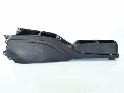 Armrest / Center console FIAT PUNTO EVO (199_) 1.3 D Multijet (199AXC1A, 199BXC1A, 199AXT1A, 199BXT1A) (75 hp) 735394634