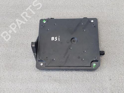 Boîte à Fusibles RENAULT MEGANE III Hatchback (BZ0/1_, B3_) [2008-2025]  16632665