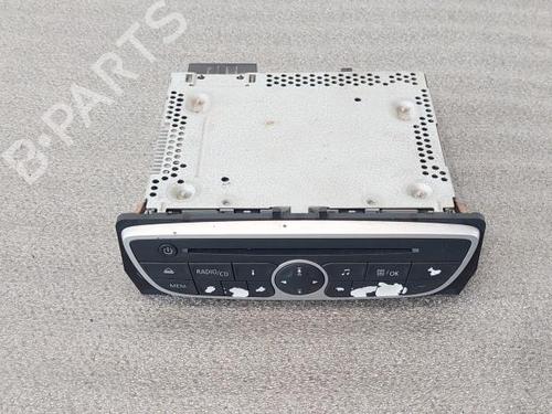 Bilradio RENAULT MEGANE III Grandtour (KZ0/1) 1.5 dCi (KZ09, KZ0D, KZ1G, KZ29, KZ14, KZ1W, KZ10, KZ1F,... (110 hp) 16632826