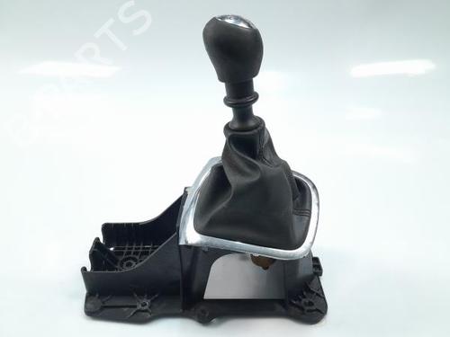 Used Gear lever RENAULT MEGANE III Hatchback Van (BZ_) 1.5 dCi (BZ0D, BZ1G, BZ1F, BZ1M, BZ1W, BZ0R, BZ10) (110 hp) 16679219