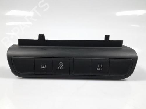 Used Switch AUDI A1 (8X1, 8XK) 1.6 TDI (90 hp) 16877163