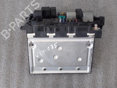 Sikringsdose MERCEDES-BENZ E-CLASS (W211) E 220 CDI (211.006) (150 hp) 17233130