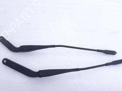 Used Front windshield wiper arm BMW 1 (E87) 123 d (204 hp) 17705757