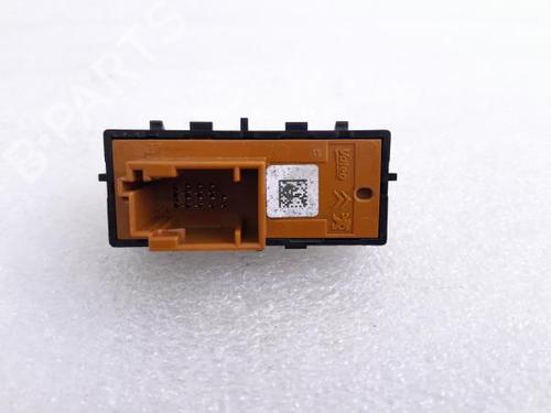Switch PEUGEOT 208 I (CA_, CC_) 1.2 VTI 82 | BP18000400I30